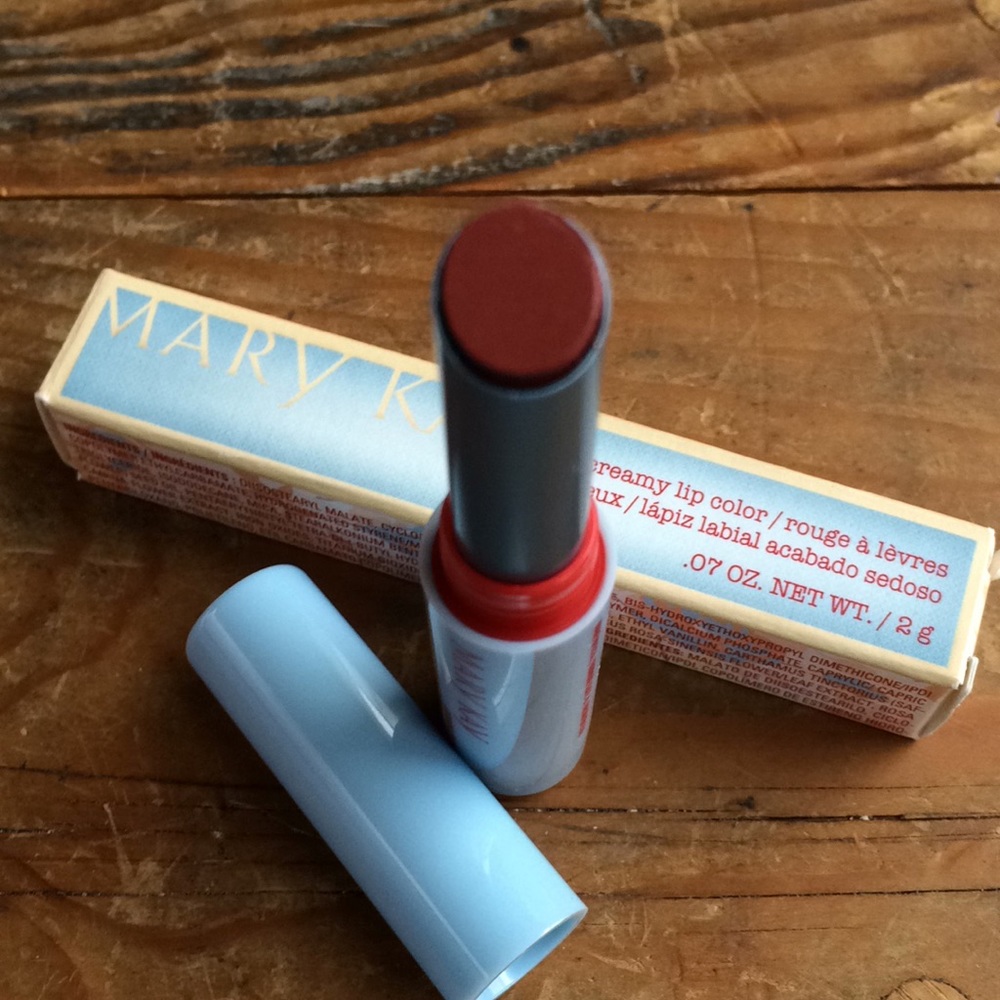NIB Mary Kay Creamy Lip Color in Retro Rose